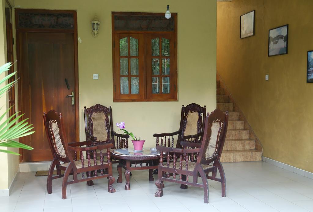 Serenity Villa Хиккадува Экстерьер фото