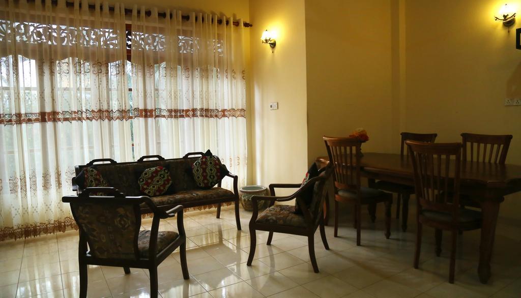 Serenity Villa Хиккадува Экстерьер фото