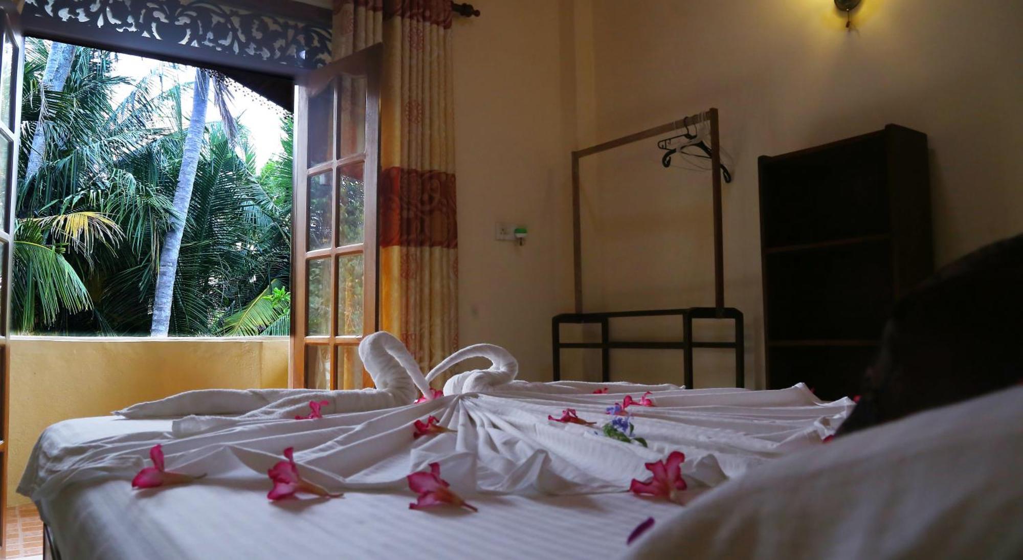 Serenity Villa Хиккадува Экстерьер фото